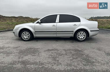 Лифтбек Skoda Superb 2006 в 