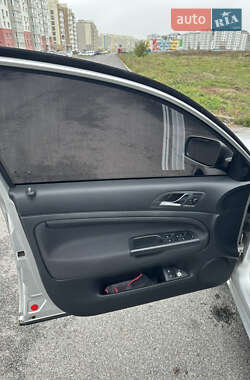 Лифтбек Skoda Superb 2006 в 