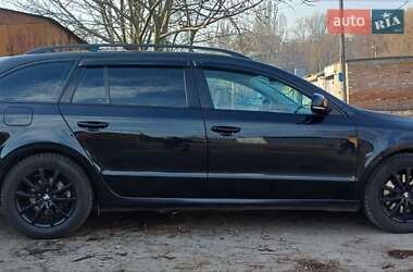 Универсал Skoda Superb 2013 в 