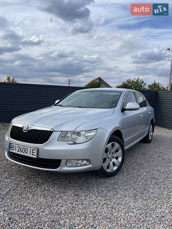 Лифтбек Skoda Superb 2012 в Миргороде