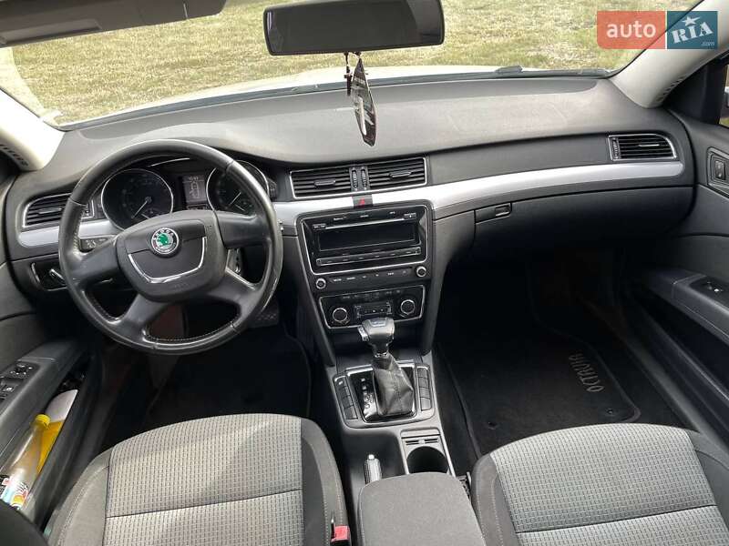 Лифтбек Skoda Superb 2012 в Миргороде