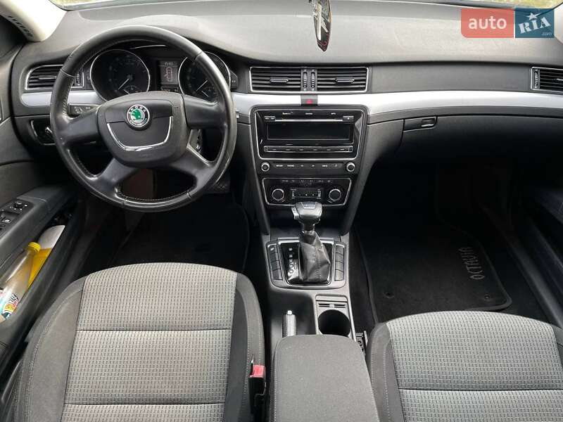 Лифтбек Skoda Superb 2012 в Миргороде