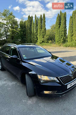 Універсал Skoda Superb 2016 в 