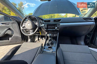 Універсал Skoda Superb 2016 в 