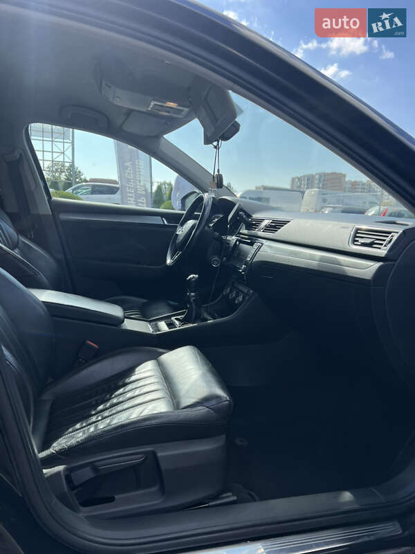 Лифтбек Skoda Superb 2015 в Львове