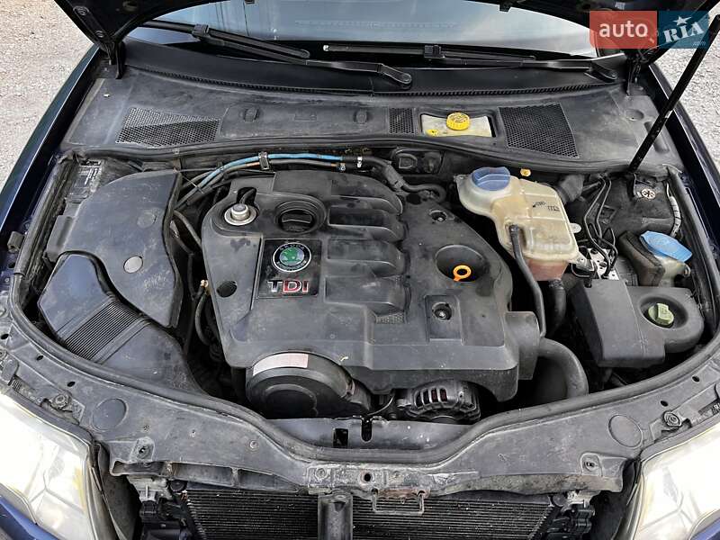 Лифтбек Skoda Superb 2002 в Кропивницком