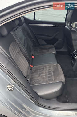 Лифтбек Skoda Superb 2016 в 