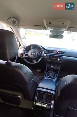 Лифтбек Skoda Superb 2015 в 