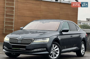 Лифтбек Skoda Superb 2020 в 