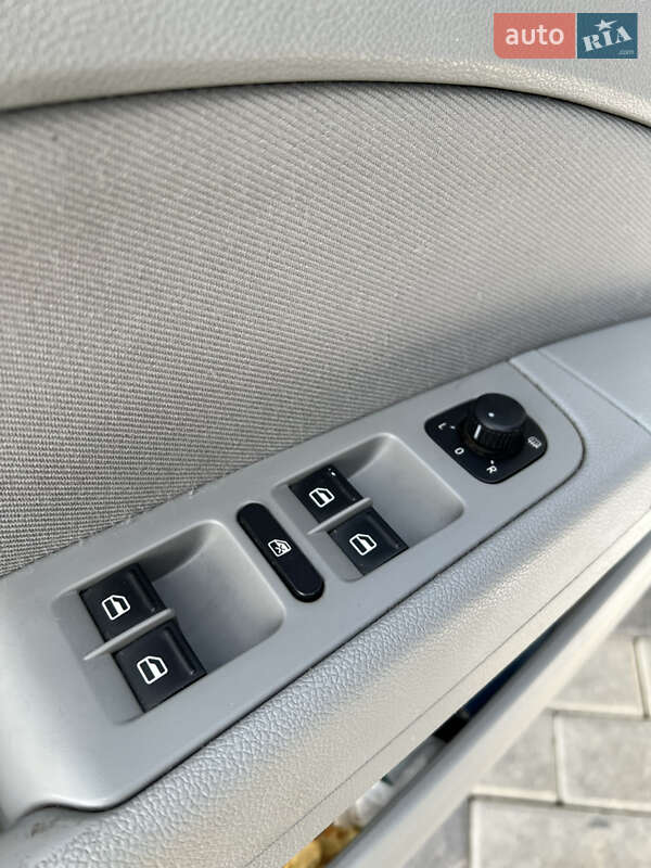 Универсал Skoda Superb 2010 в Хусте