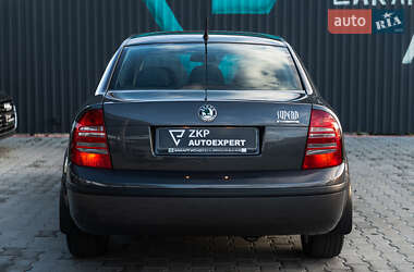 Ліфтбек Skoda Superb 2005 в 