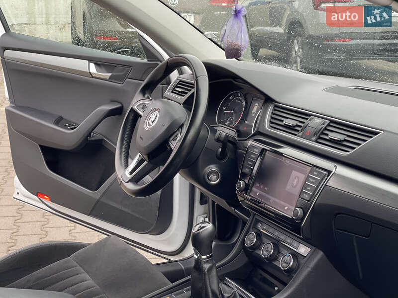 Универсал Skoda Superb 2016 в Нововолынске фото 51 Универсал Skoda Superb 2016 в Нововолынске