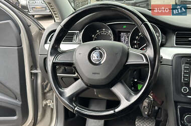 Лифтбек Skoda Superb 2014 в 