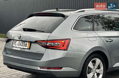 Универсал Skoda Superb 2018 в 