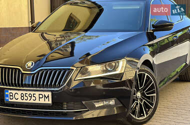 Лифтбек Skoda Superb 2017 в 