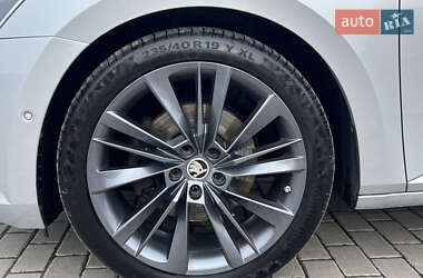 Универсал Skoda Superb 2019 в 