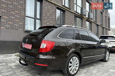 Универсал Skoda Superb 2012 в 