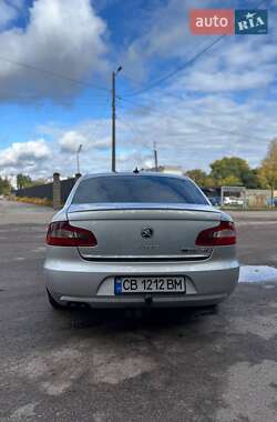 Лифтбек Skoda Superb 2010 в 