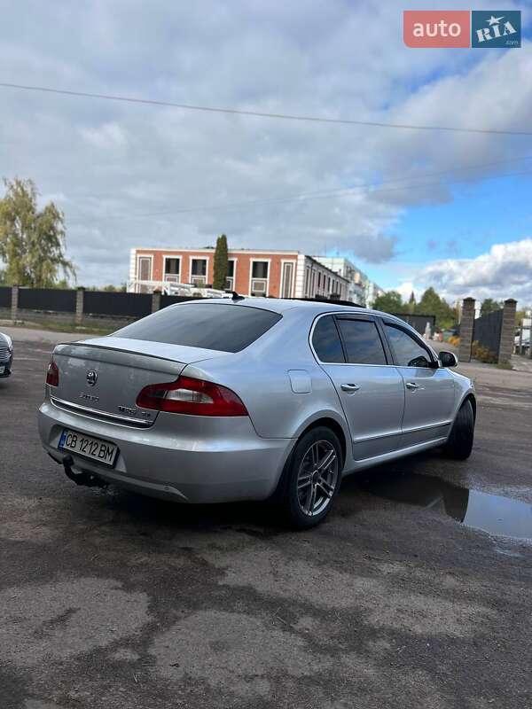 Лифтбек Skoda Superb 2010 в Нежине