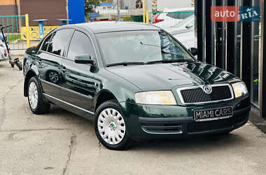 Ліфтбек Skoda Superb 2004 в 