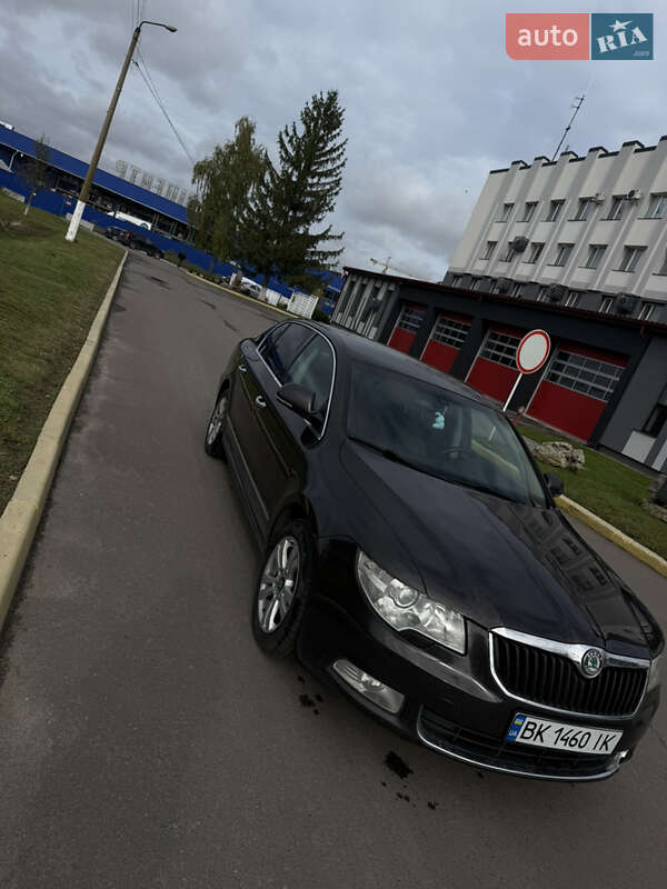 Ліфтбек Skoda Superb 2009 в Дубні фото 2 Ліфтбек Skoda Superb 2009 в Дубні
