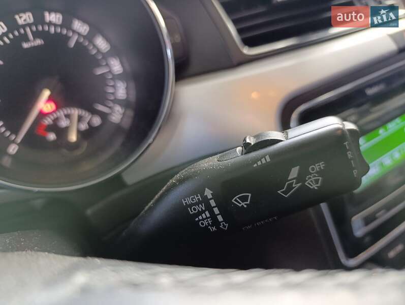 Лифтбек Skoda Superb 2010 в Николаеве