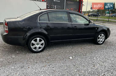 Лифтбек Skoda Superb 2007 в 