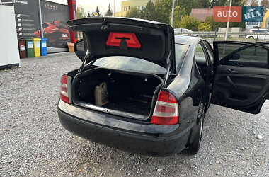 Лифтбек Skoda Superb 2007 в 