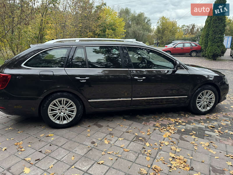 Универсал Skoda Superb 2013 в Киеве