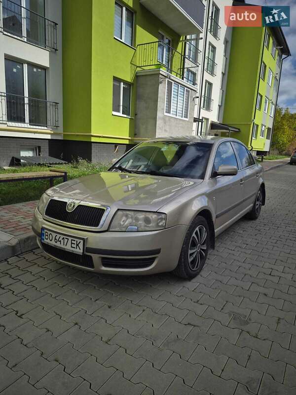 Лифтбек Skoda Superb 2005 в Тернополе фото Лифтбек Skoda Superb 2005 в Тернополе
