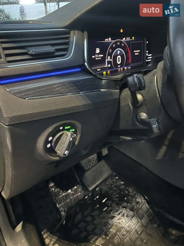 Лифтбек Skoda Superb 2019 в Киеве