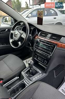 Ліфтбек Skoda Superb 2011 в  фото 2 Ліфтбек Skoda Superb 2011 в