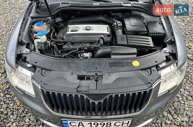 Ліфтбек Skoda Superb 2011 в  фото 11 Ліфтбек Skoda Superb 2011 в