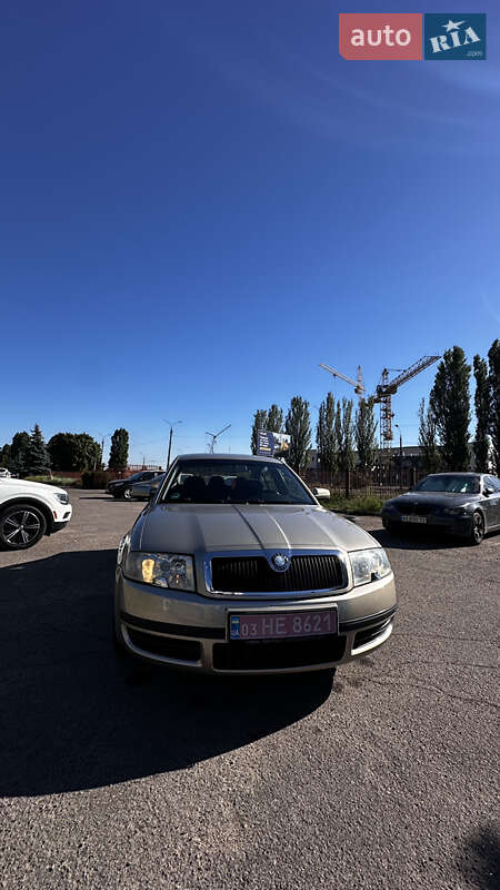 Лифтбек Skoda Superb 2003 в Черкассах