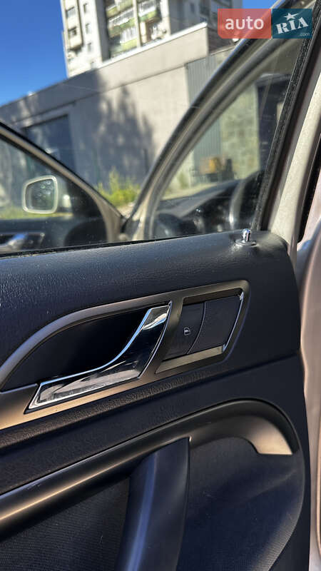 Лифтбек Skoda Superb 2003 в Черкассах