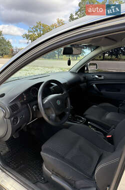 Лифтбек Skoda Superb 2006 в 