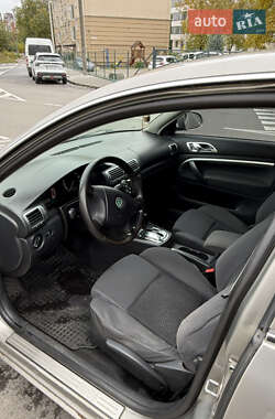 Лифтбек Skoda Superb 2006 в 
