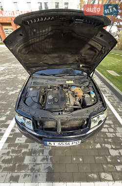 Лифтбек Skoda Superb 2006 в 