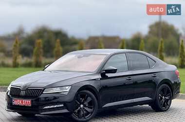 Лифтбек Skoda Superb 2021 в 