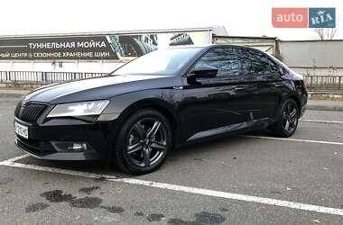 Лифтбек Skoda Superb 2019 в Киеве