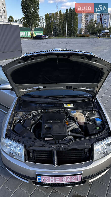 Лифтбек Skoda Superb 2003 в Черкассах