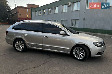 Универсал Skoda Superb 2014 в 