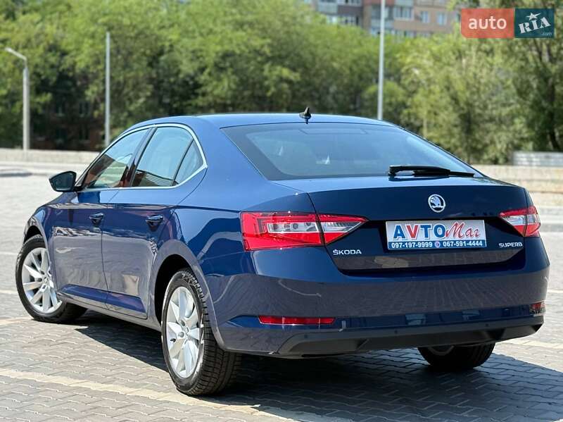 Лифтбек Skoda Superb 2015 в Кривом Роге