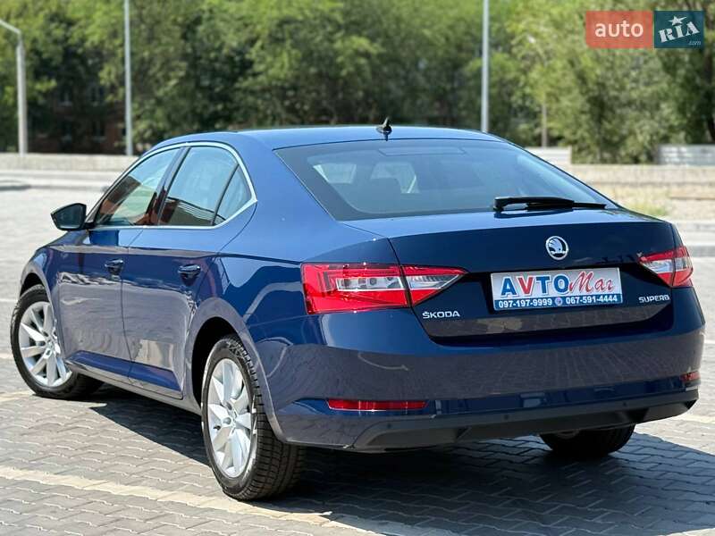 Лифтбек Skoda Superb 2015 в Кривом Роге