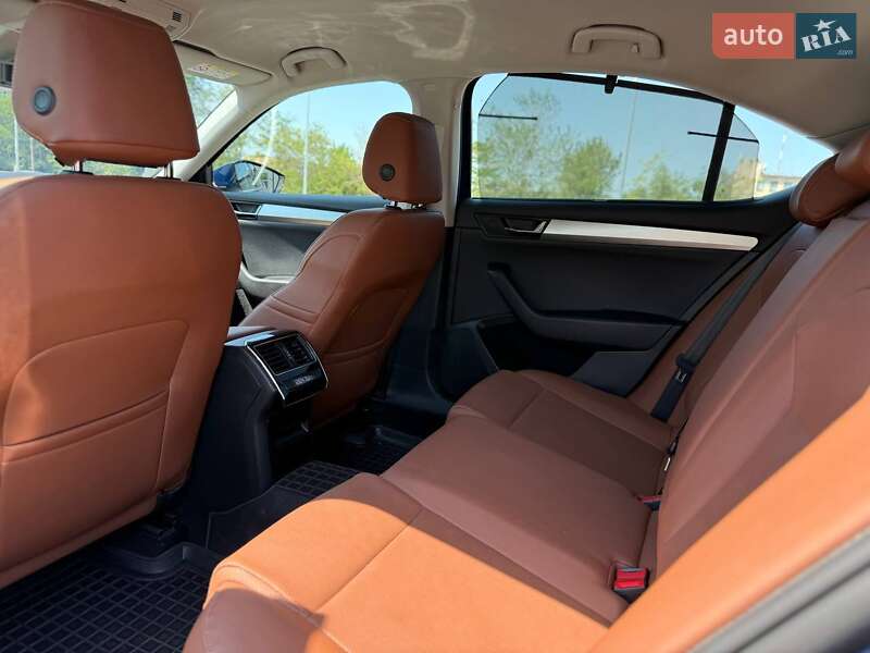 Лифтбек Skoda Superb 2015 в Кривом Роге