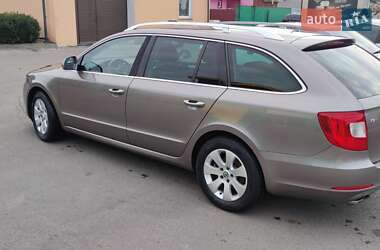 Универсал Skoda Superb 2011 в 