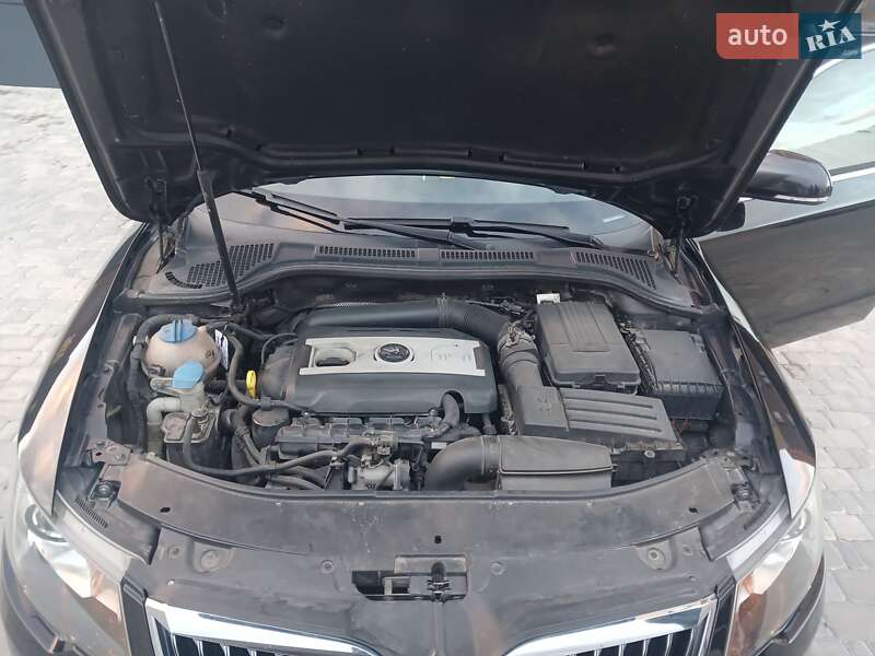 Лифтбек Skoda Superb 2014 в Нетешине