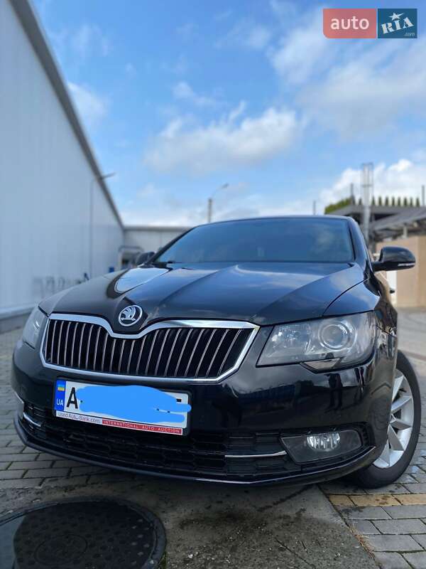 Лифтбек Skoda Superb 2014 в Виноградове фото 7 Лифтбек Skoda Superb 2014 в Виноградове