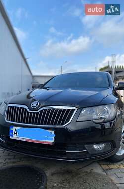 Ліфтбек Skoda Superb 2014 в  фото 7 Ліфтбек Skoda Superb 2014 в