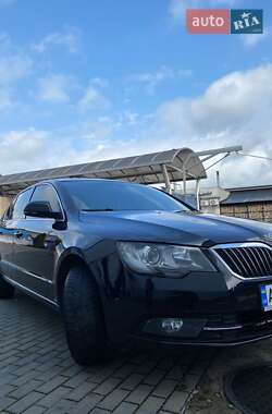 Ліфтбек Skoda Superb 2014 в  фото 12 Ліфтбек Skoda Superb 2014 в